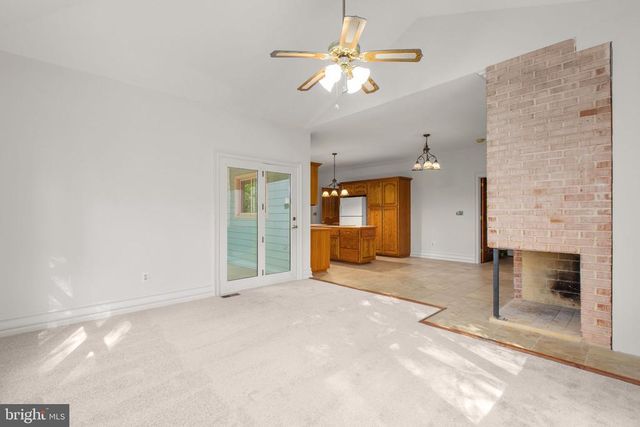 6800 WEEDON DR, Fredericksburg, VA 22407