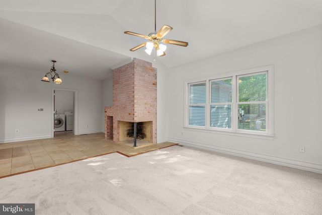 6800 WEEDON DR, Fredericksburg, VA 22407