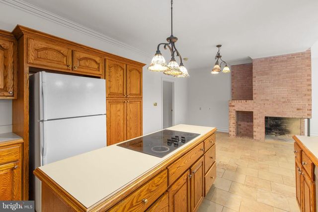 6800 WEEDON DR, Fredericksburg, VA 22407