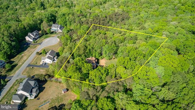 6800 WEEDON DR, Fredericksburg, VA 22407