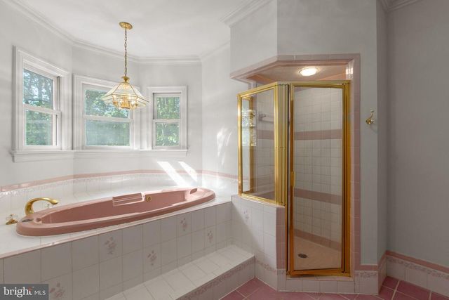 6800 WEEDON DR, Fredericksburg, VA 22407