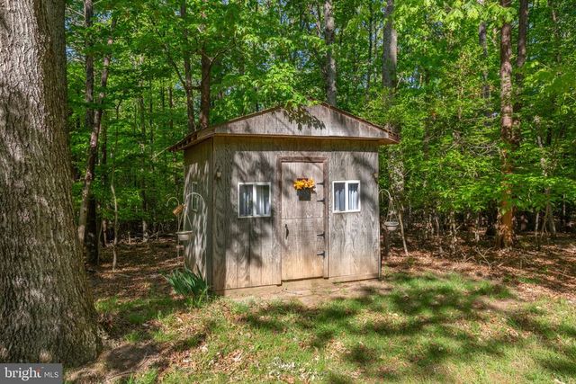 6800 WEEDON DR, Fredericksburg, VA 22407