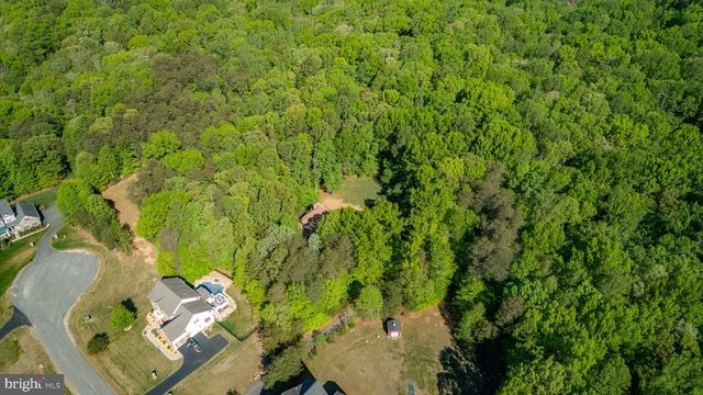 6800 WEEDON DR, Fredericksburg, VA 22407