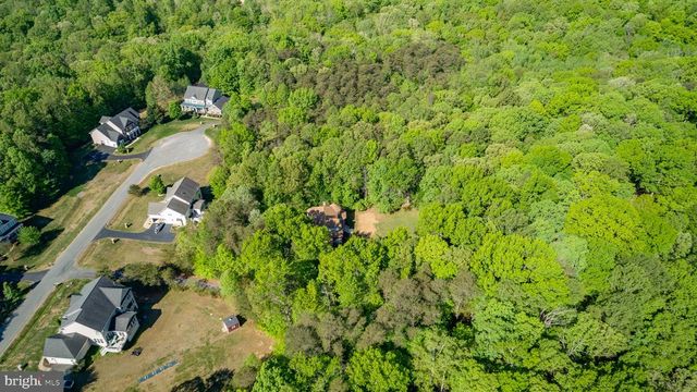 6800 WEEDON DR, Fredericksburg, VA 22407