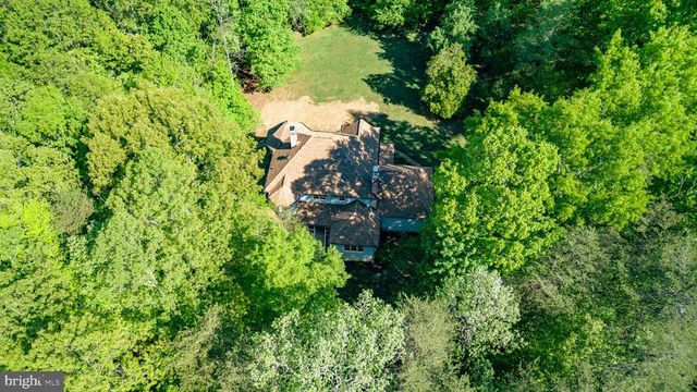 6800 WEEDON DR, Fredericksburg, VA 22407