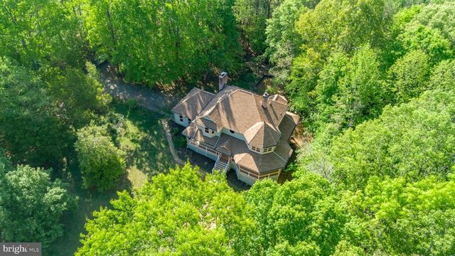 6800 WEEDON DR, Fredericksburg, VA 22407