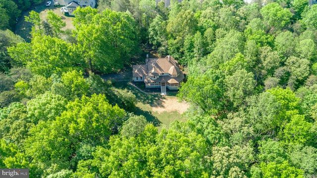 6800 WEEDON DR, Fredericksburg, VA 22407