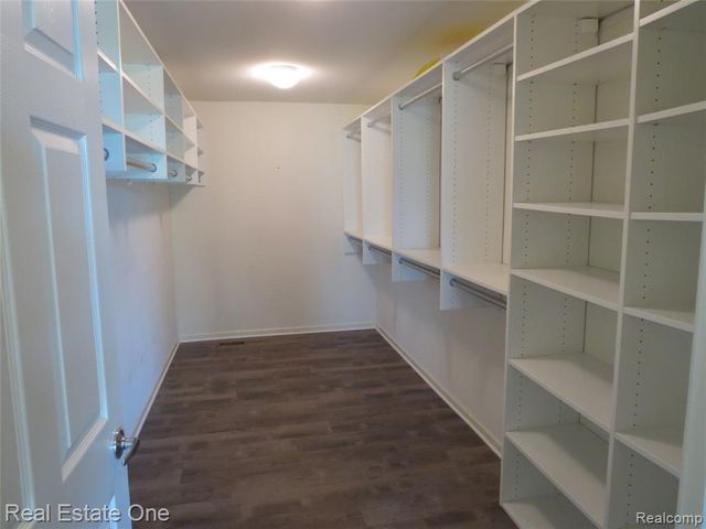 45702 Balfour Court, Novi, MI 48377