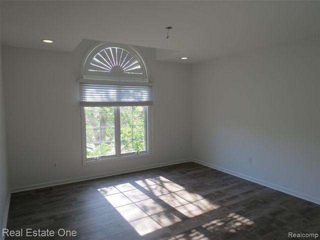 45702 Balfour Court, Novi, MI 48377
