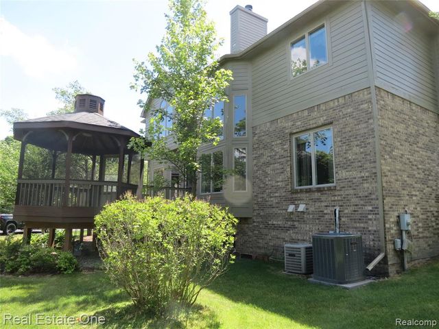 45702 Balfour Court, Novi, MI 48377