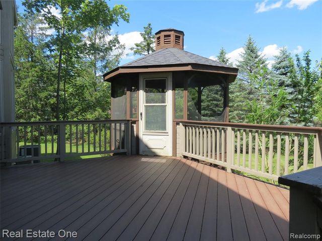 45702 Balfour Court, Novi, MI 48377