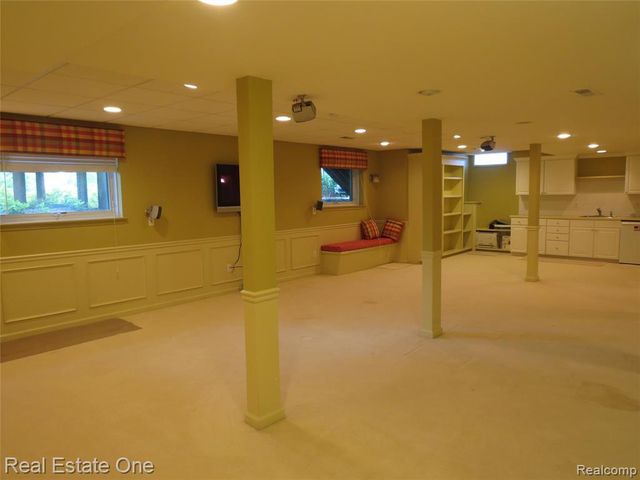 45702 Balfour Court, Novi, MI 48377