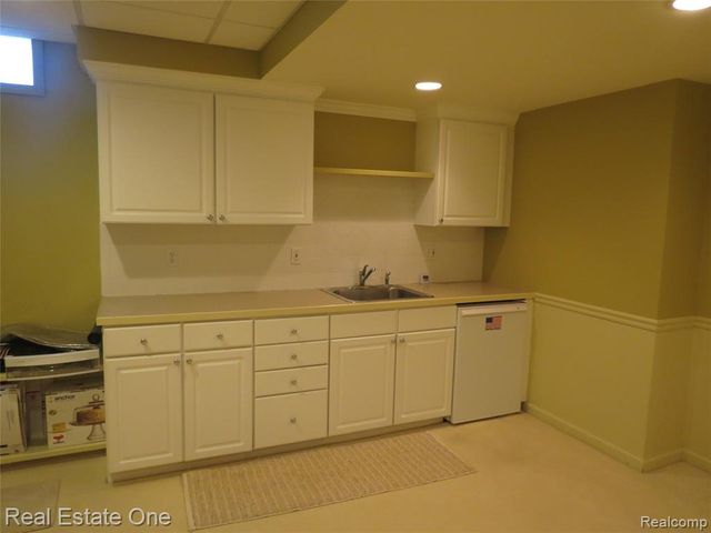 45702 Balfour Court, Novi, MI 48377