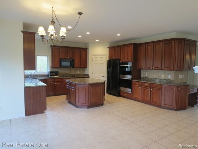 45702 Balfour Court, Novi, MI 48377
