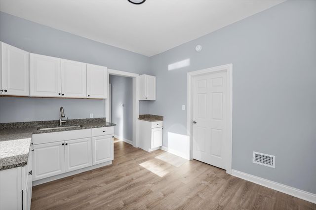 6619 S Maryland Avenue, Chicago, IL 60637