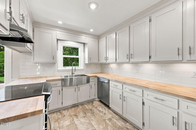 952 Pony Farm Road, Clayton, NC 27520