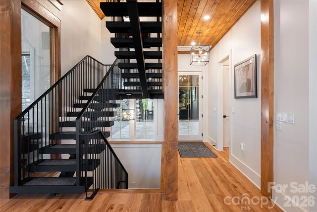 256 Haulback Way, Sylva, NC 28779