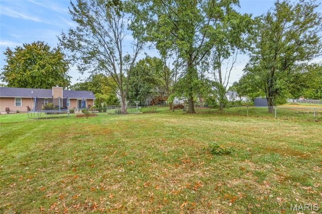 37 Royal Oaks Drive, O'fallon, MO 63366