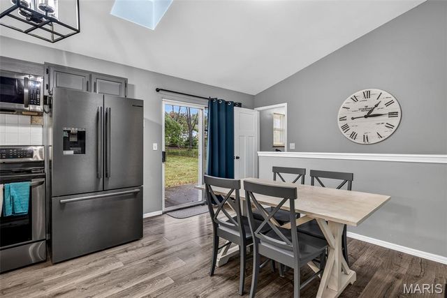 37 Royal Oaks Drive, O'fallon, MO 63366