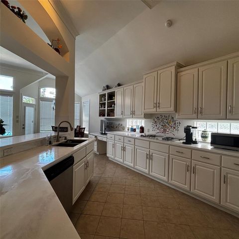 402 Bay Bridge Drive, Sugar Land, TX 77478