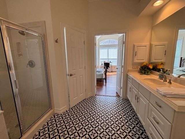 402 Bay Bridge Drive, Sugar Land, TX 77478