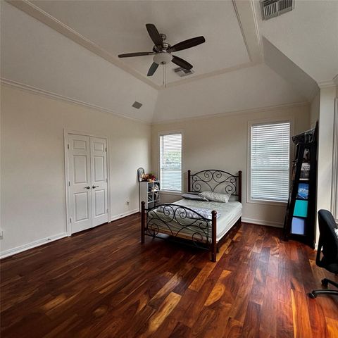 402 Bay Bridge Drive, Sugar Land, TX 77478
