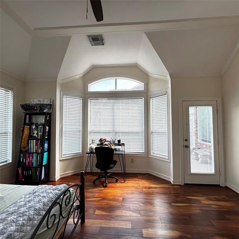 402 Bay Bridge Drive, Sugar Land, TX 77478