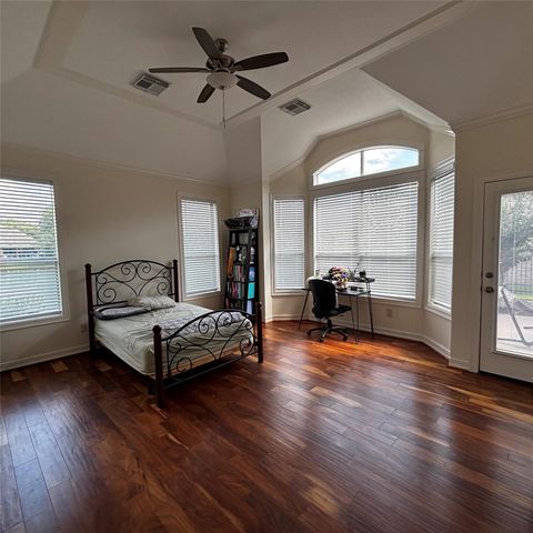 402 Bay Bridge Drive, Sugar Land, TX 77478