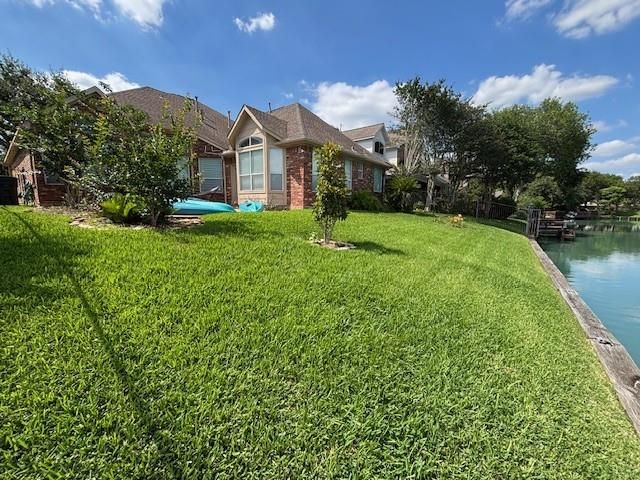 402 Bay Bridge Drive, Sugar Land, TX 77478