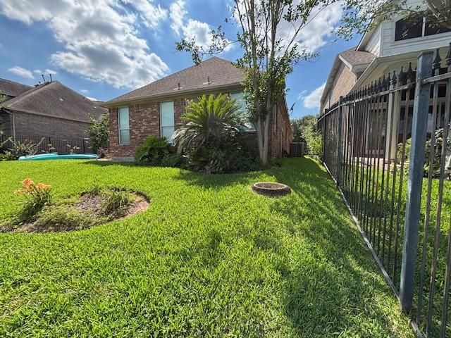 402 Bay Bridge Drive, Sugar Land, TX 77478