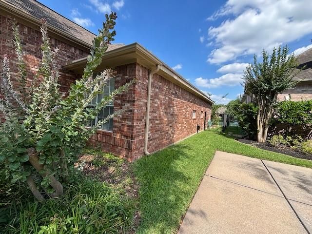 402 Bay Bridge Drive, Sugar Land, TX 77478
