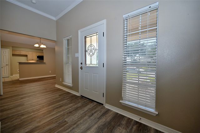 211 Barbara Way, Red Oak, TX 75154