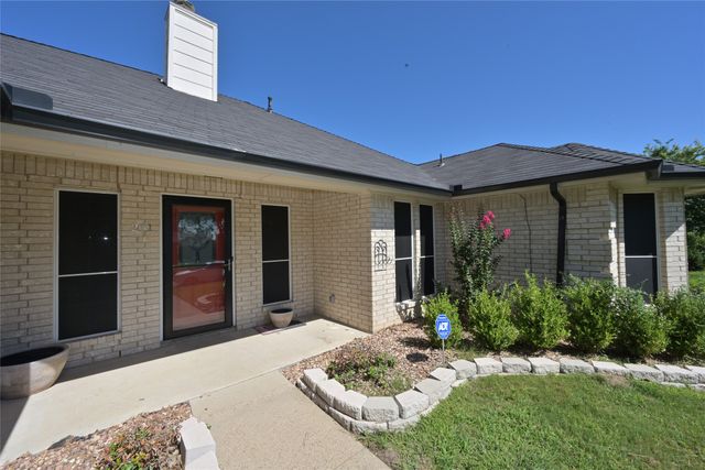 211 Barbara Way, Red Oak, TX 75154