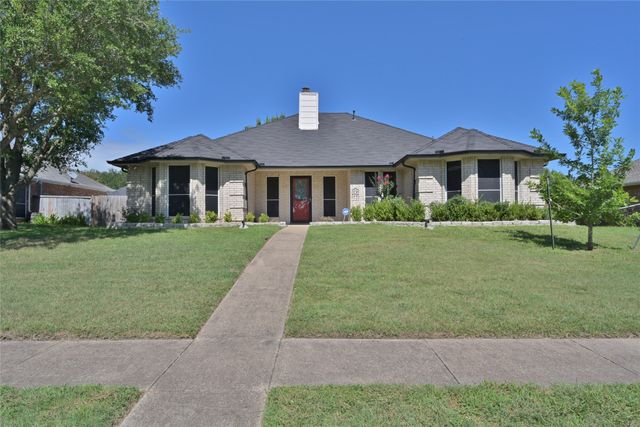 211 Barbara Way, Red Oak, TX 75154