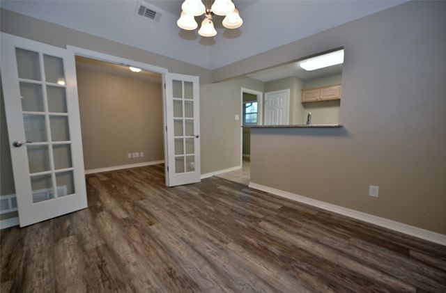 211 Barbara Way, Red Oak, TX 75154