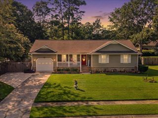 403 Chessington Circle, Summerville, SC 29485