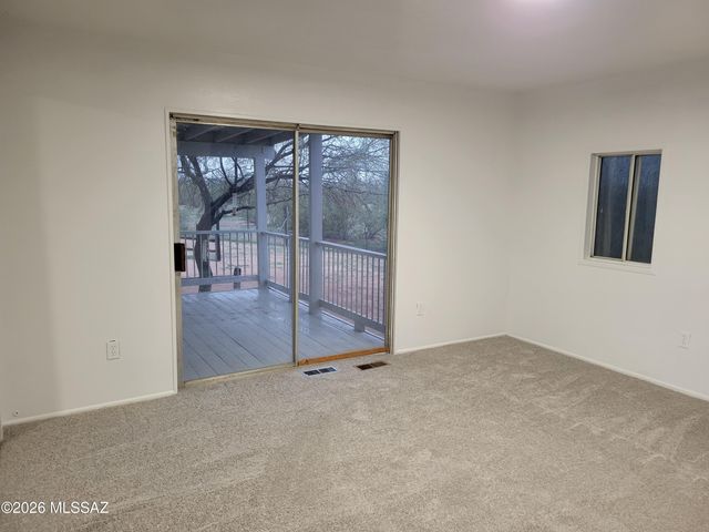11982 W Desert Wren Drive, Tucson, AZ 85743