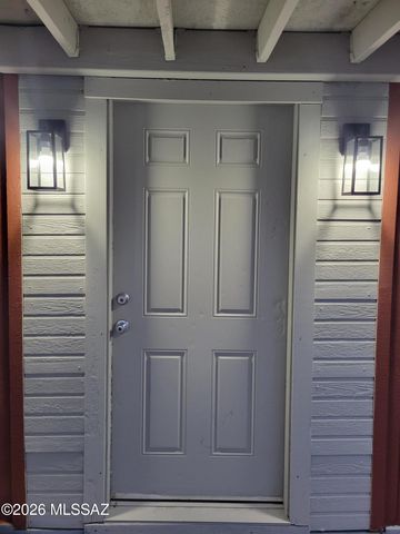 11982 W Desert Wren Drive, Tucson, AZ 85743