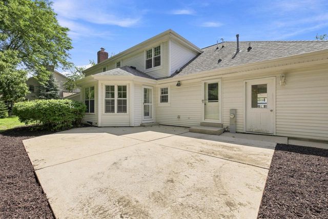 4228 W Tumblecreek DRIVE, Franklin, WI 53132