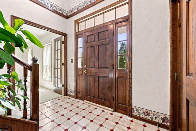 4228 W Tumblecreek DRIVE, Franklin, WI 53132
