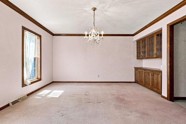 4228 W Tumblecreek DRIVE, Franklin, WI 53132