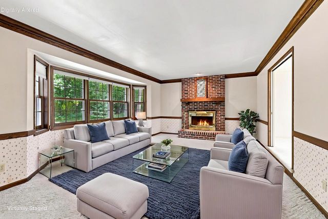4228 W Tumblecreek DRIVE, Franklin, WI 53132