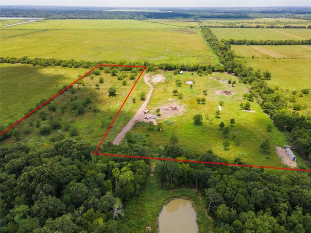800 Private Road 60406, Dayton, TX 77535