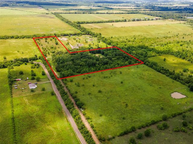 800 Private Road 60406, Dayton, TX 77535