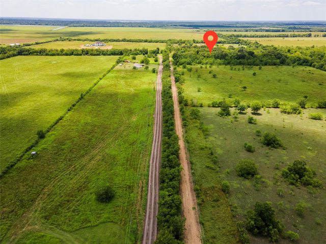 800 Private Road 60406, Dayton, TX 77535
