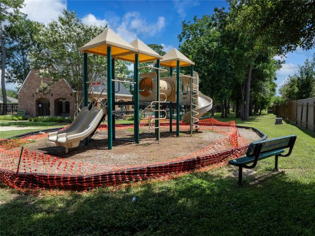 23518 Goldking Cross Court, Spring, TX 77373