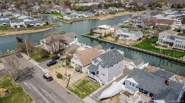 25 Cape Road, Amityville, NY 11701