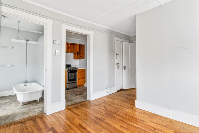 4 Elm Street, Lancaster, NH 03584