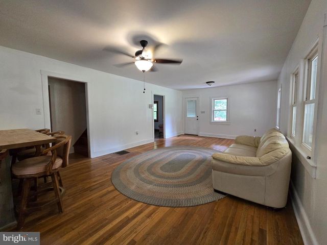 310 RAINBOW RD, Wardensville, WV 26851