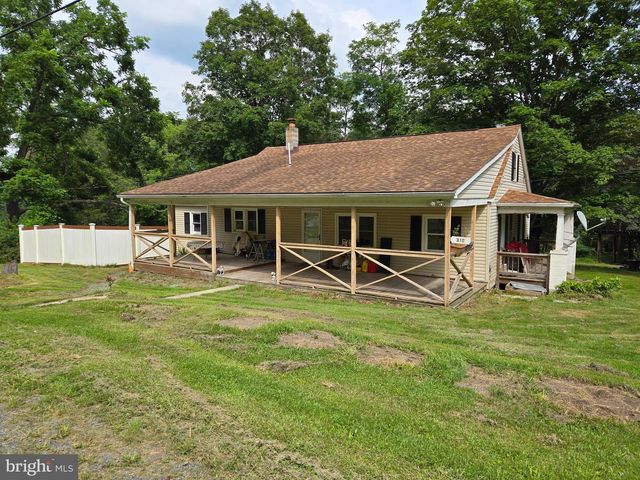 310 RAINBOW RD, Wardensville, WV 26851